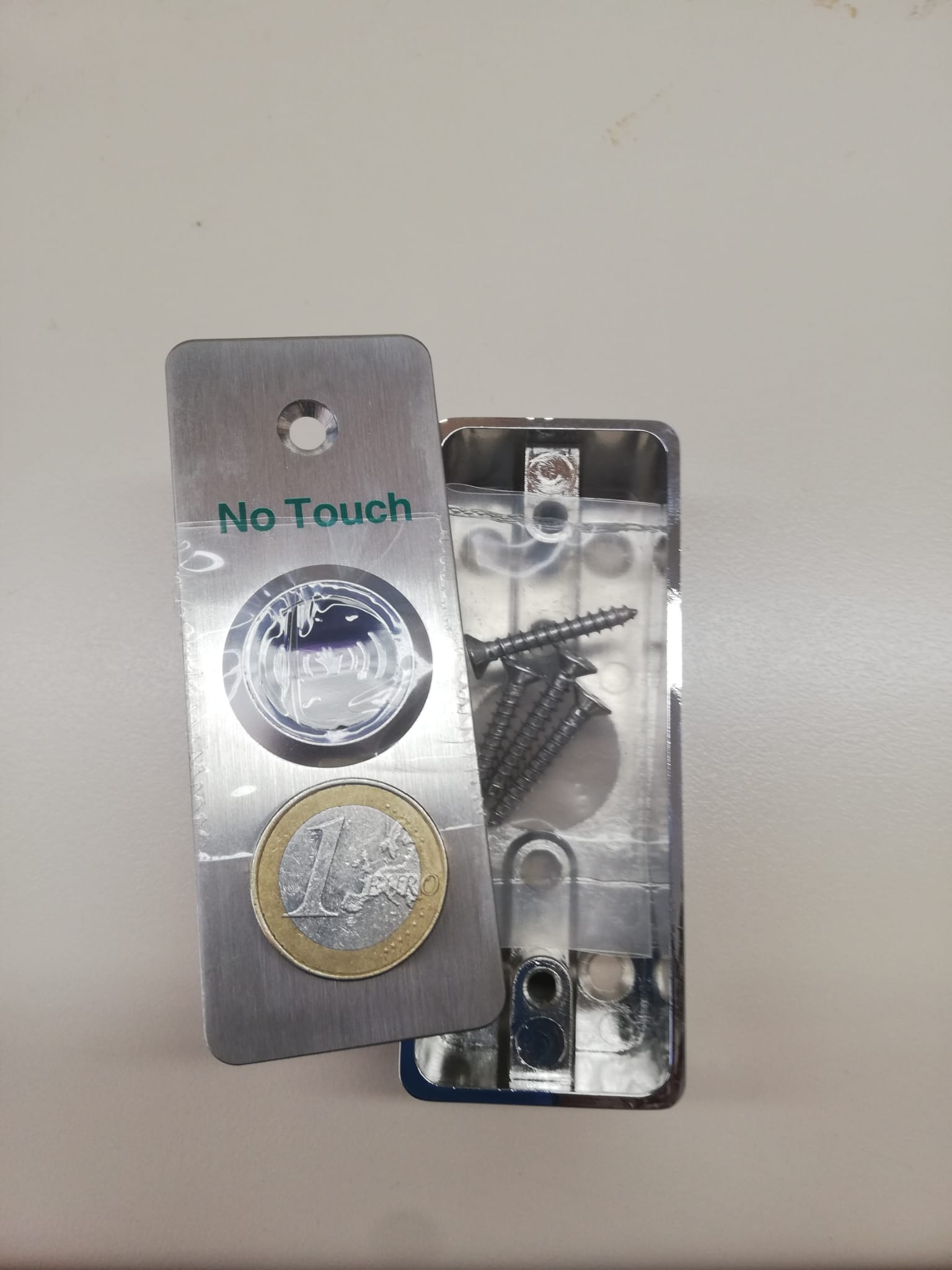 1. Pulsador sin contacto de proximidad para control de accesos, no touch, contactless